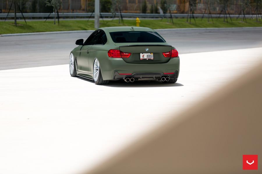  BMW M4 Coupe on Vossen Wheels (VFS4) 2017 года  (фото 35 из 46)